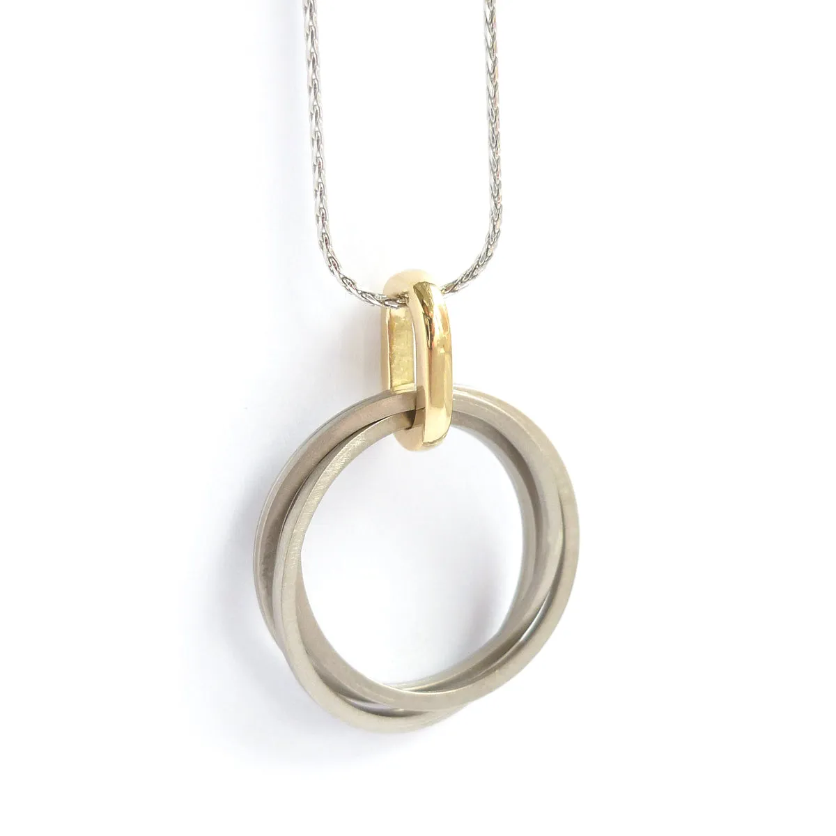 18ct white and yellow gold contemporary Russian style necklace