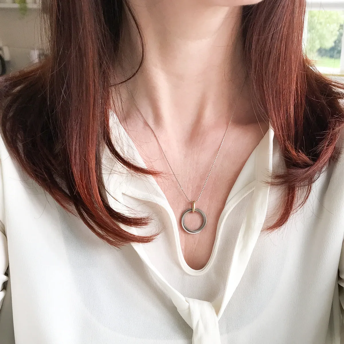 18ct white and yellow gold contemporary Russian style necklace