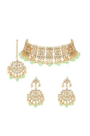 Alloy Necklace with Earrings and Maang Tikka in green
