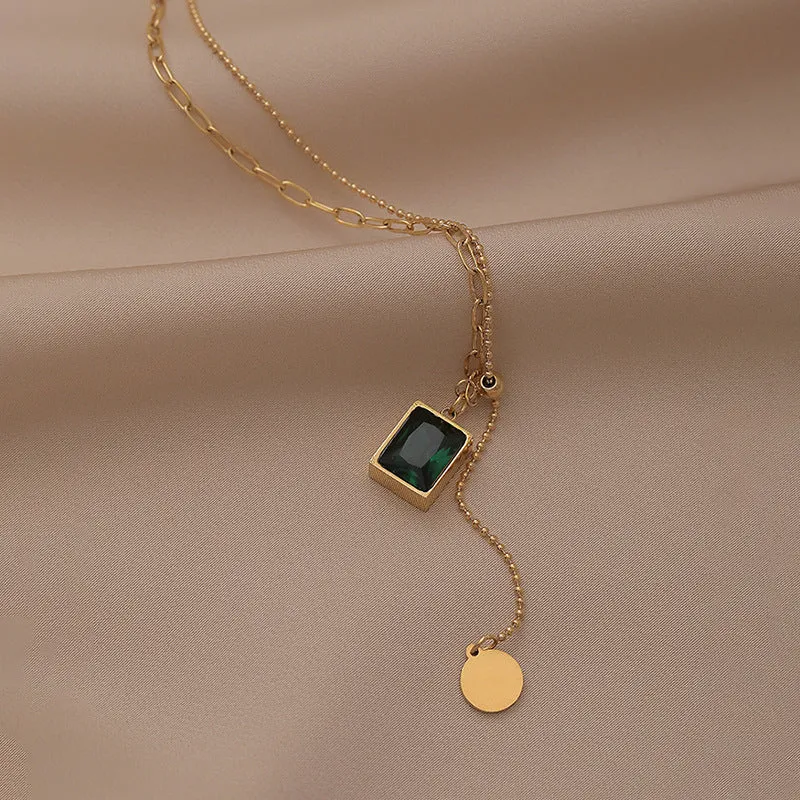Gold-Plated Lariat Necklace with Emerald Green Pendant – Elegant Minimalist Jewelry-jltn0563
