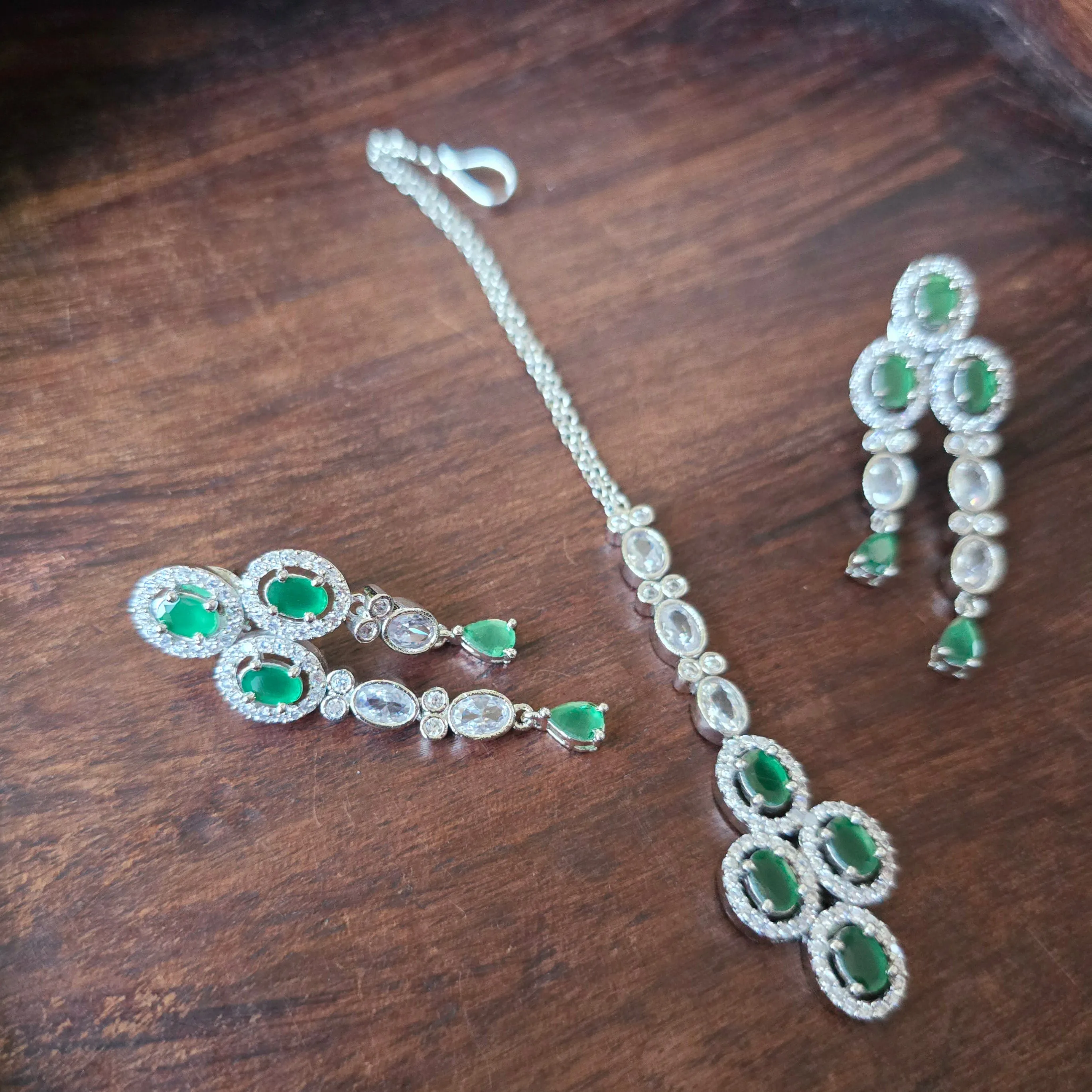 Green Two Layer AD Neckset