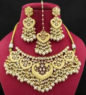 Kundan painting necklace with earrings and mangtika