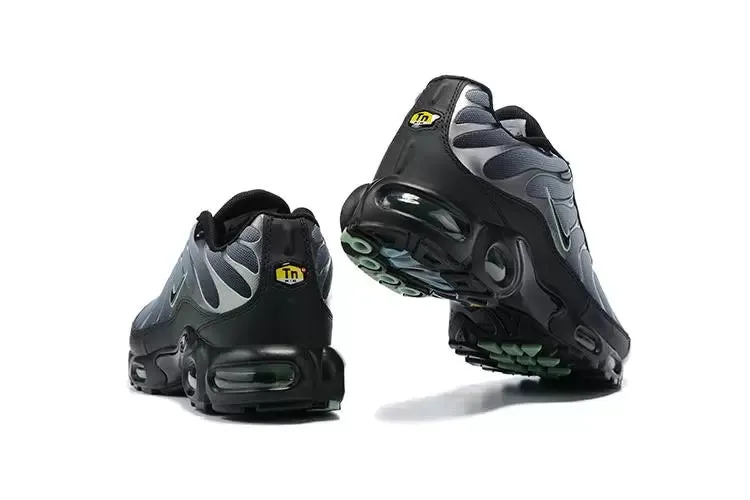 Nike TN - Black | Gray