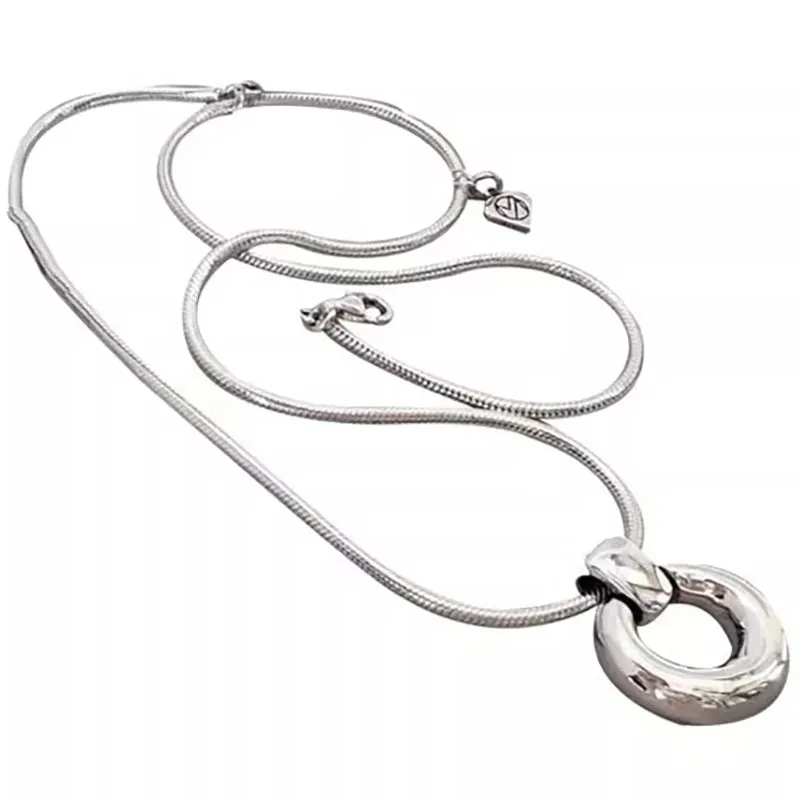 VAIGE Elegant Hollow Round Pendant Necklace in Silver and Gold
